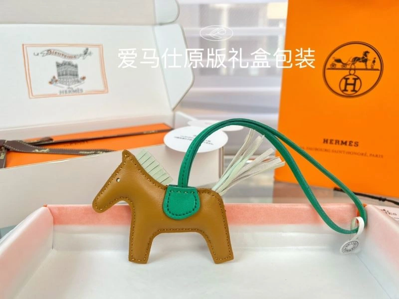 Neat Hermes Ornaments 270103