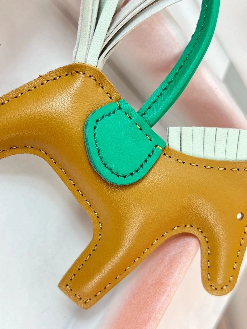 Neat Hermes Ornaments 270103