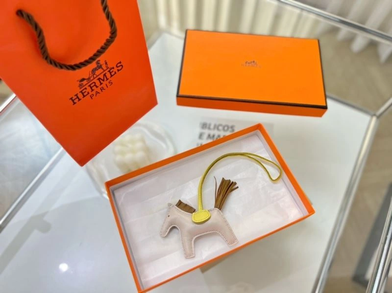 UrbanChic Hermes Ornaments 270084