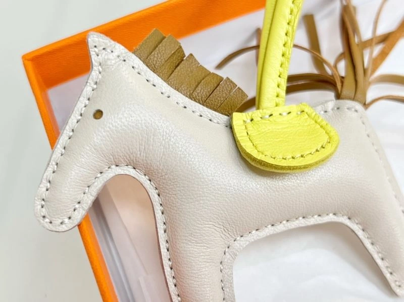 UrbanChic Hermes Ornaments 270084