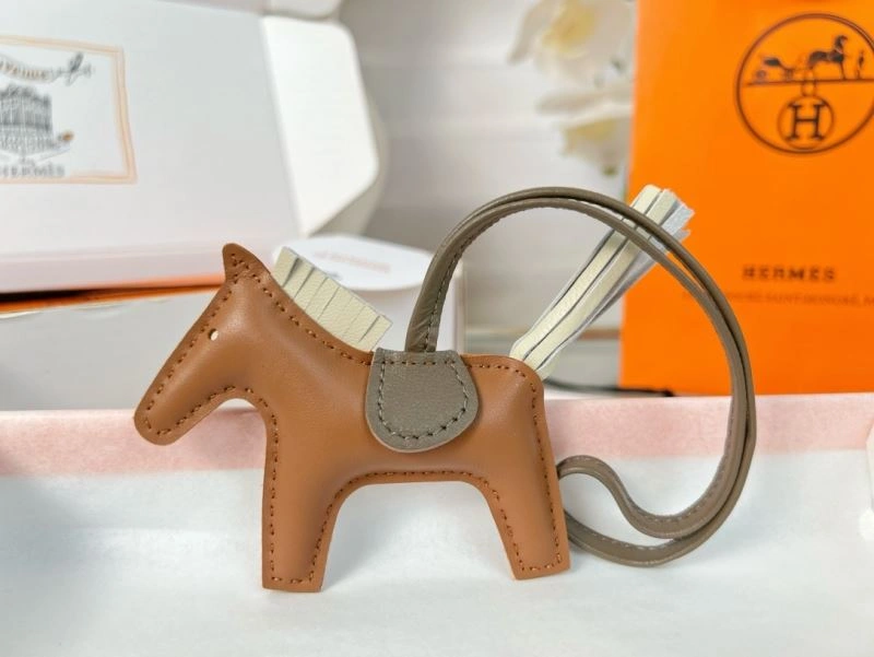 OdorResistant Hermes Ornaments 270075