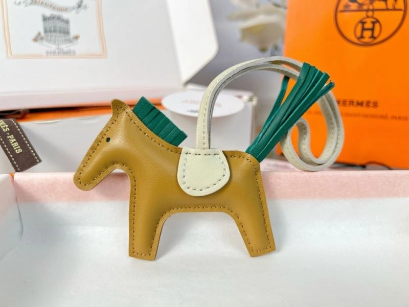 Compact Hermes Ornaments 270051