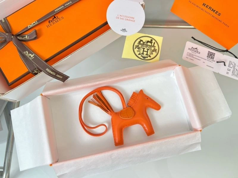 Hermes Ornaments Minimalist 270044