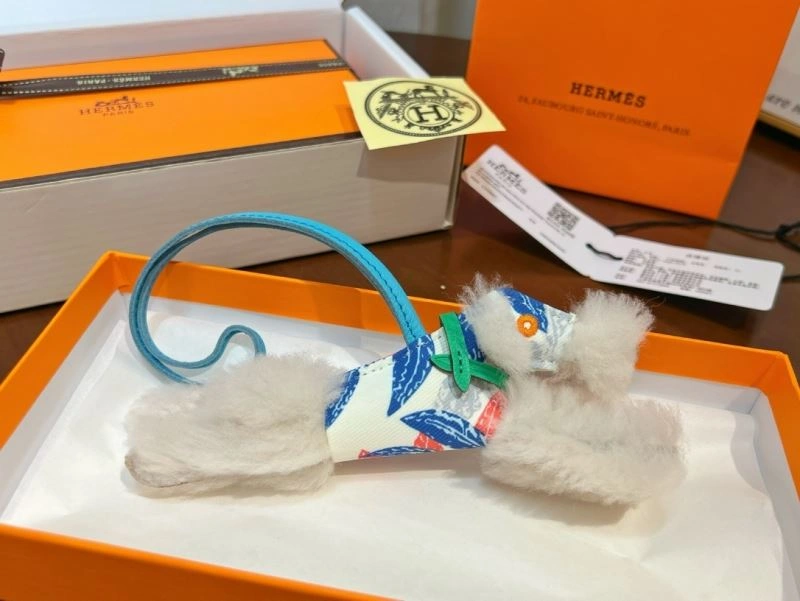 Sophisticated Hermes Ornaments 270031