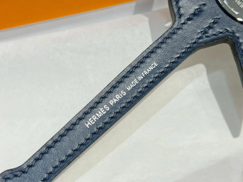 Versatile Hermes Ornaments 270016