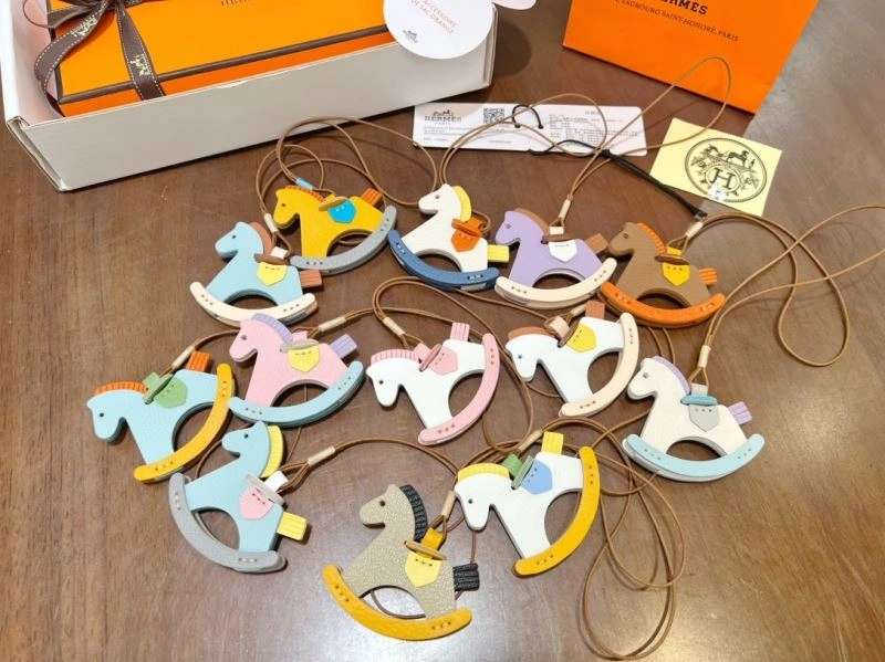 Casual Hermes Ornaments 269733
