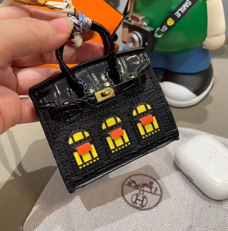 StreetReady Hermes Ornaments 269209