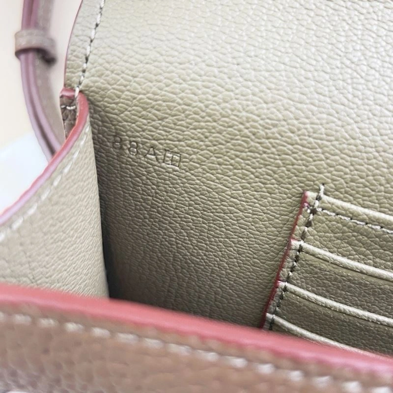 Hermes Other Bags EyeCatching 88910