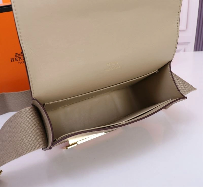 Hermes Other Bags Snug 89328