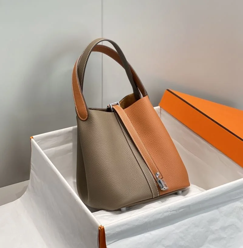 Hermes Picotin Lock Compact 48603