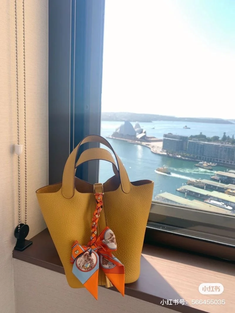 StreetReady Hermes Picotin Lock 48673