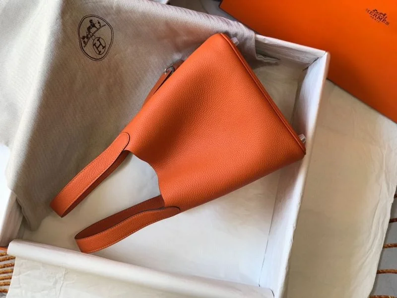 Neat Hermes Picotin Lock 48584