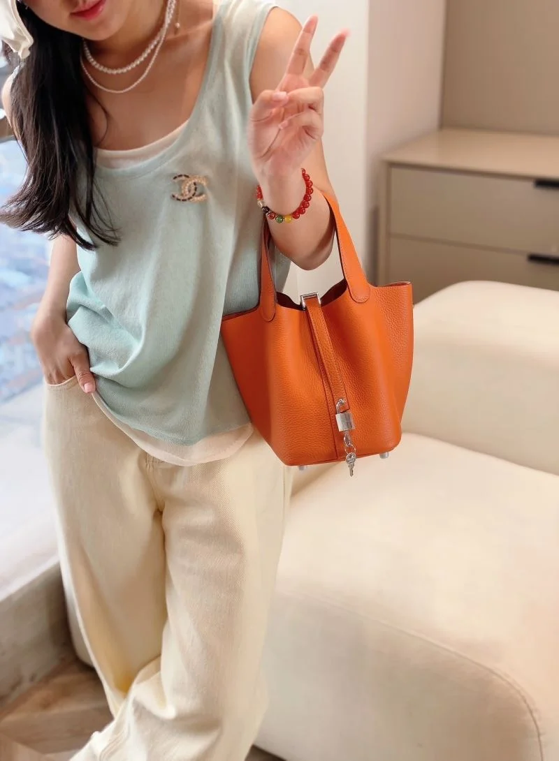 Neat Hermes Picotin Lock 48584