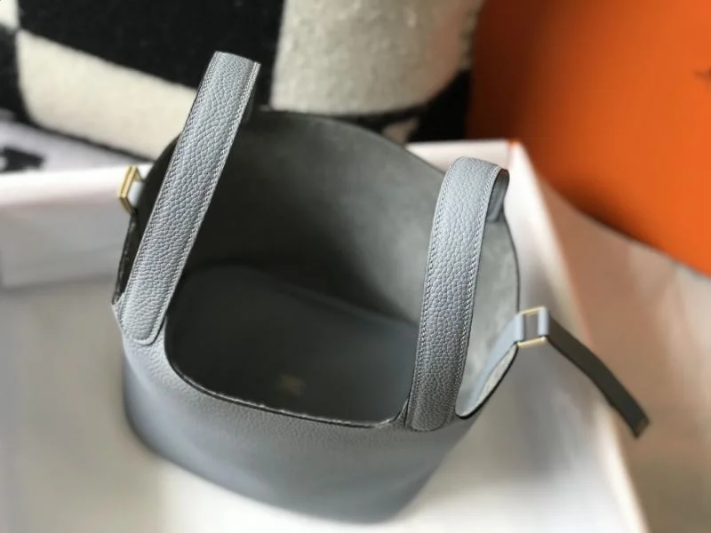 Lightweight Hermes Picotin Lock 48577