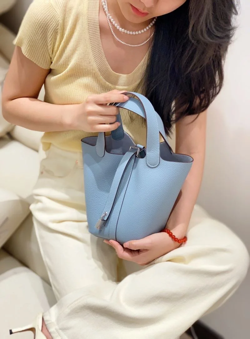 Lightweight Hermes Picotin Lock 48571