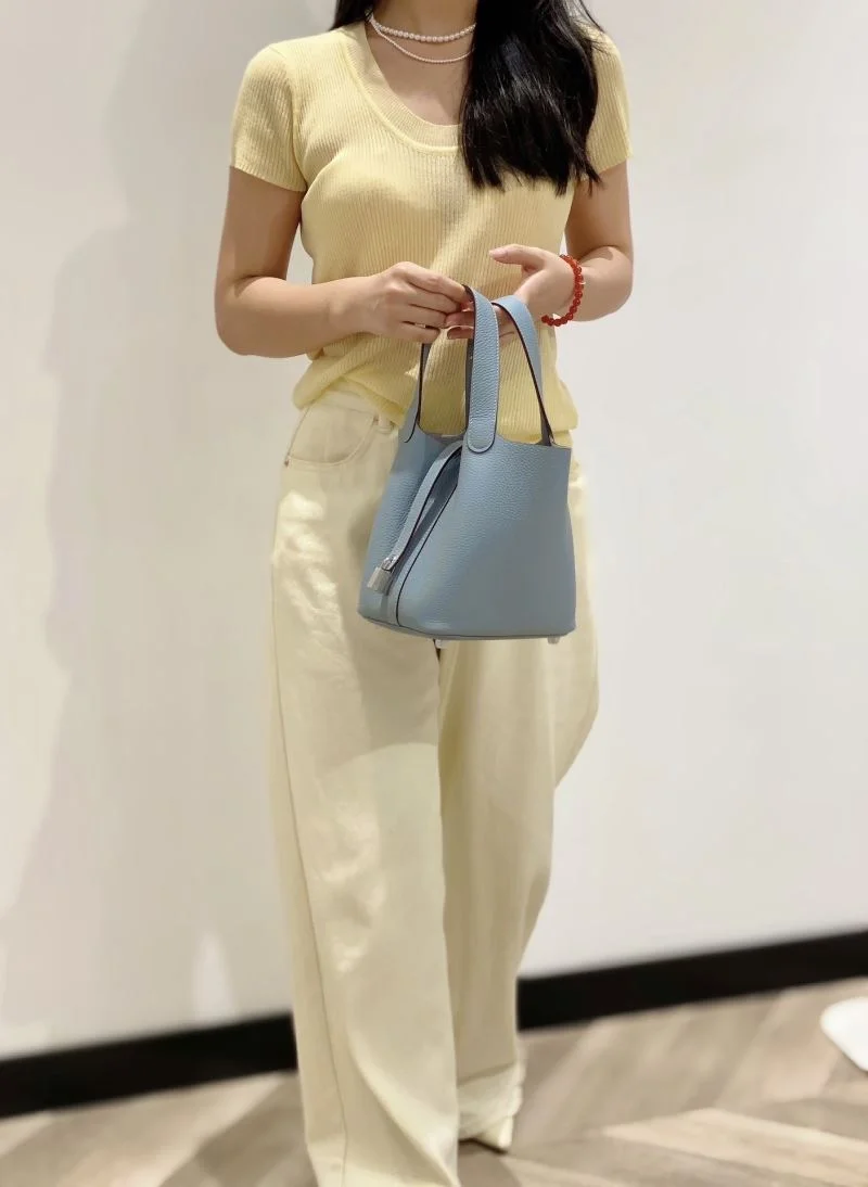 Lightweight Hermes Picotin Lock 48571