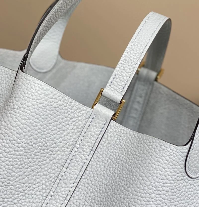 Sophisticated Hermes Picotin Lock 48612
