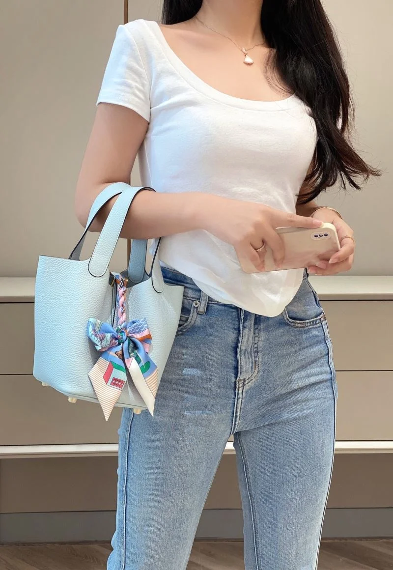 Breathable Hermes Picotin Lock 48566