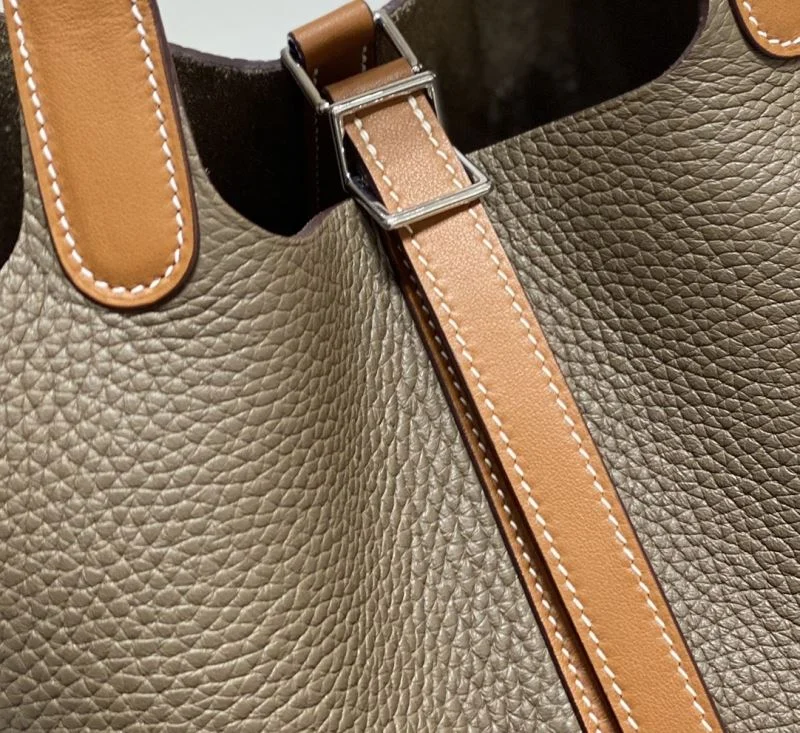 Sophisticated Hermes Picotin Lock 47869