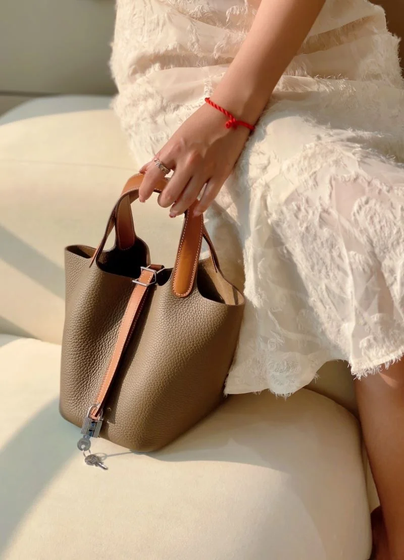 Sophisticated Hermes Picotin Lock 47869