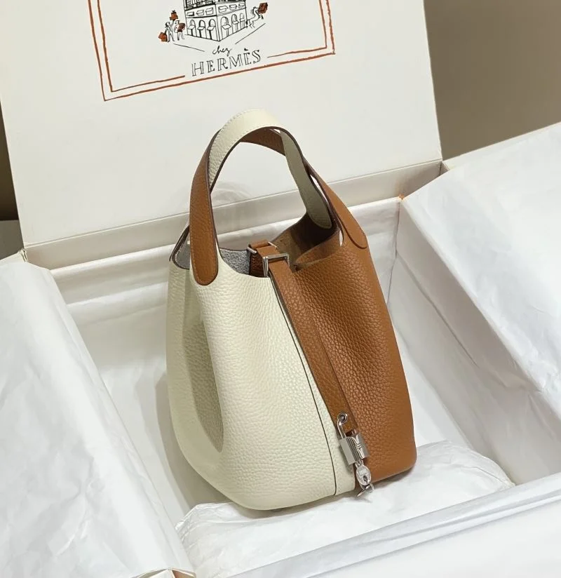 Trendsetting Hermes Picotin Lock 47830