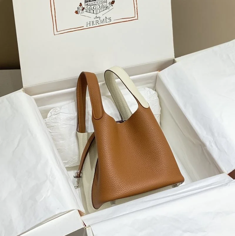 Trendsetting Hermes Picotin Lock 47830