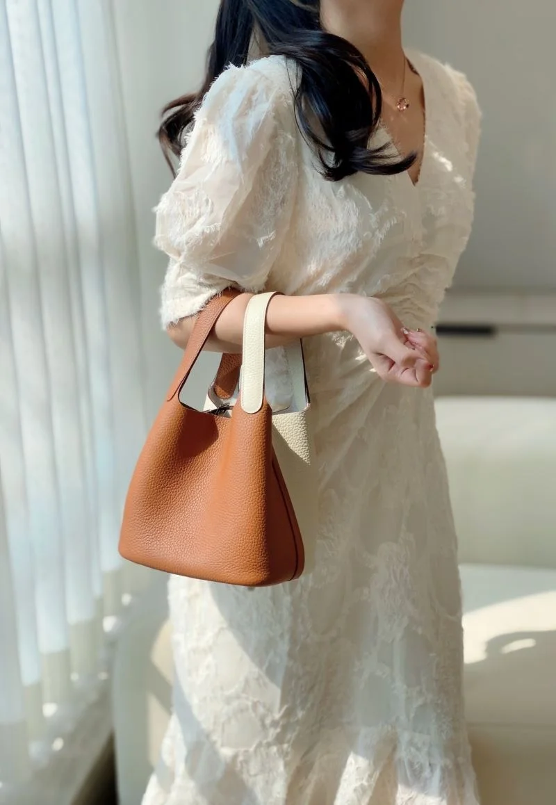 Trendsetting Hermes Picotin Lock 47830