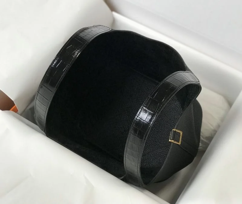 Casual Hermes Picotin Lock 47799