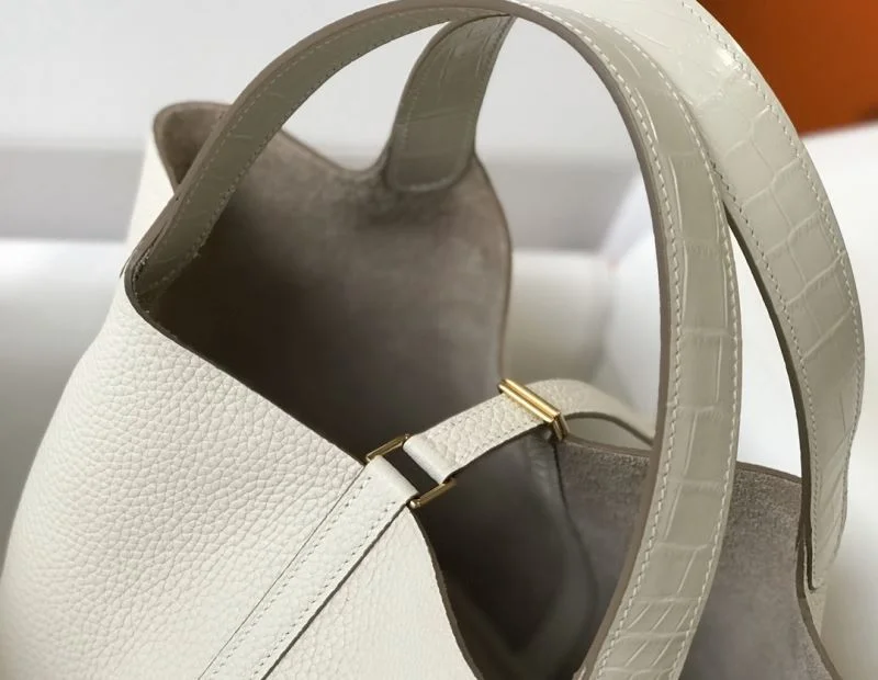 Hermes Picotin Lock Stylish 47827