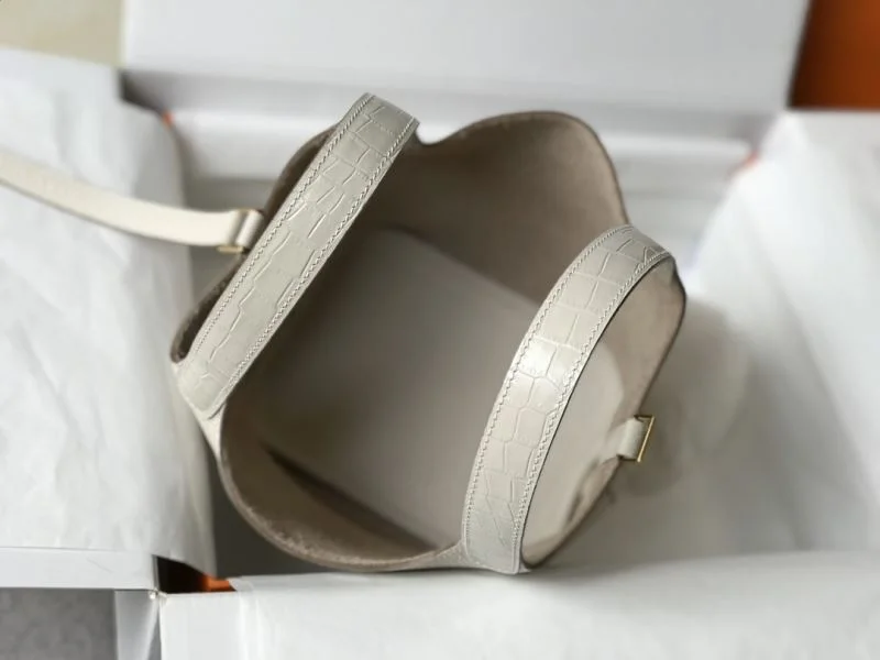 Bright Hermes Picotin Lock 47796