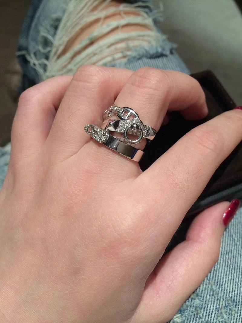 Supportive Hermes Rings 247410