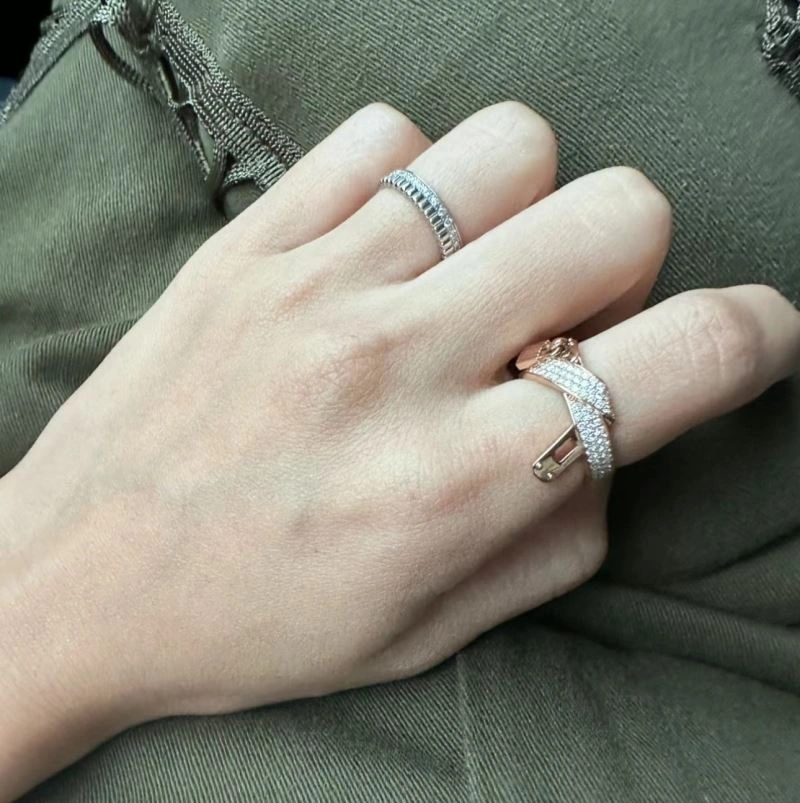 Youthful Hermes Rings 247523