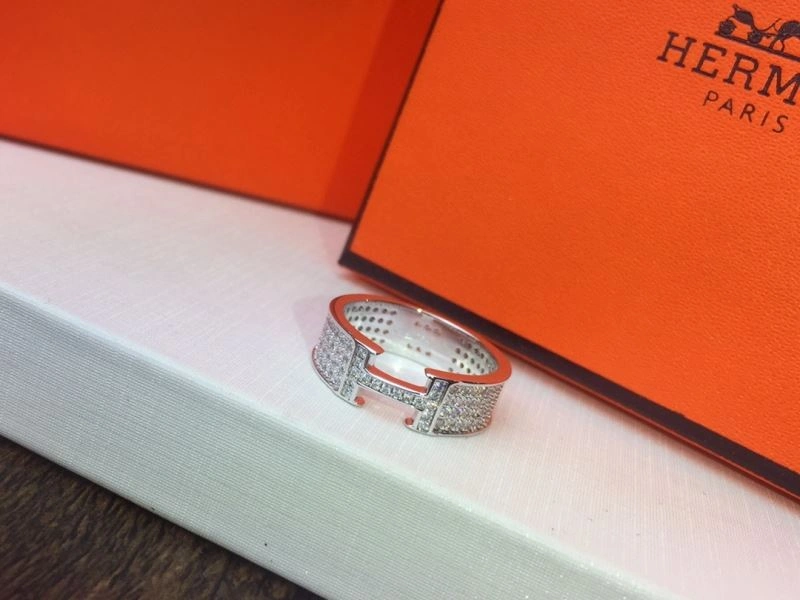 Sleek Hermes Rings 247271