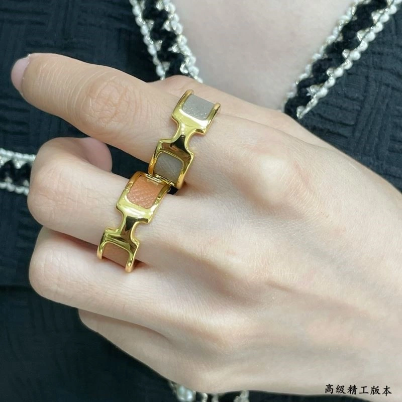 Vibrant Hermes Rings 247025