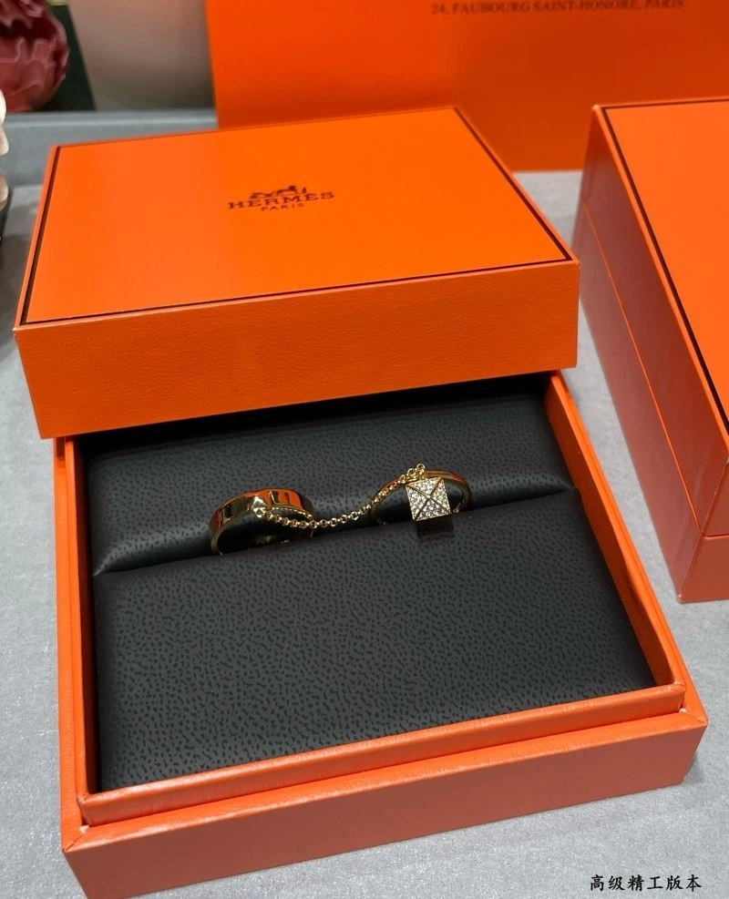 Sleek Hermes Rings 246948