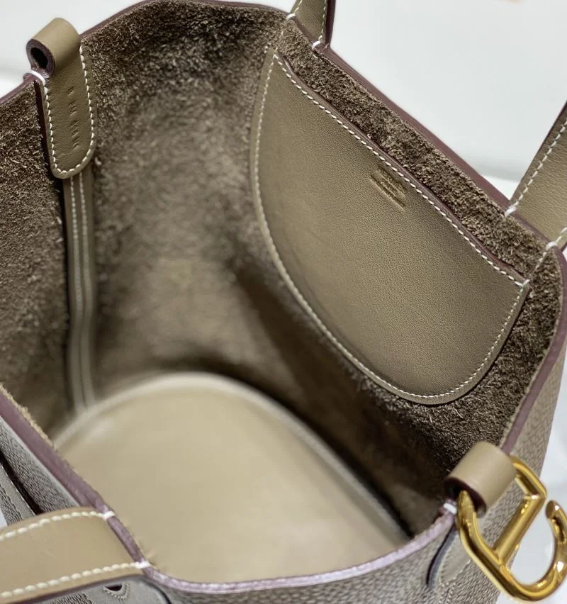 Fashionable Hermes Roulis Bags 47795