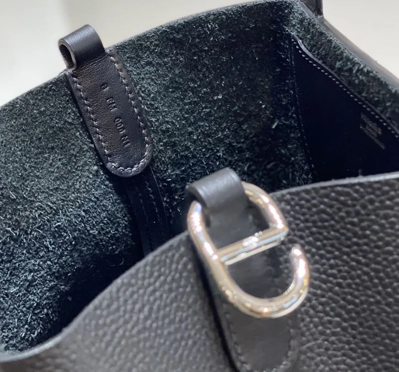 Attractive Hermes Roulis Bags 47805