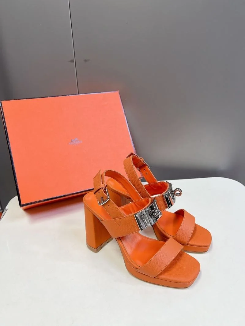 WellDesigned Hermes Sandals 26694