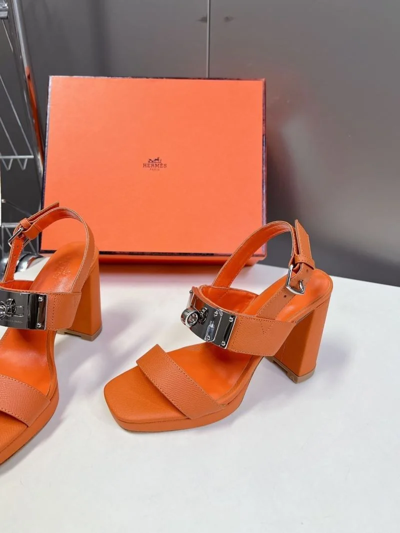 WellDesigned Hermes Sandals 26694
