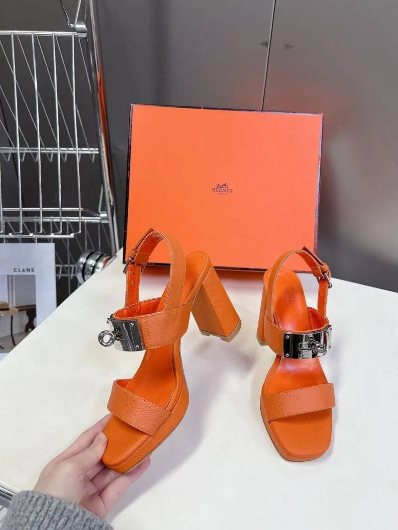 WellDesigned Hermes Sandals 26694