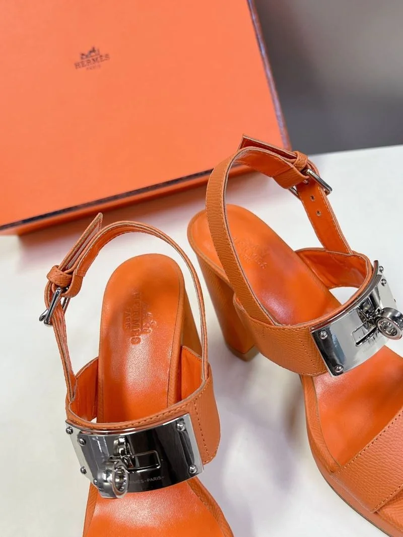 WellDesigned Hermes Sandals 26694