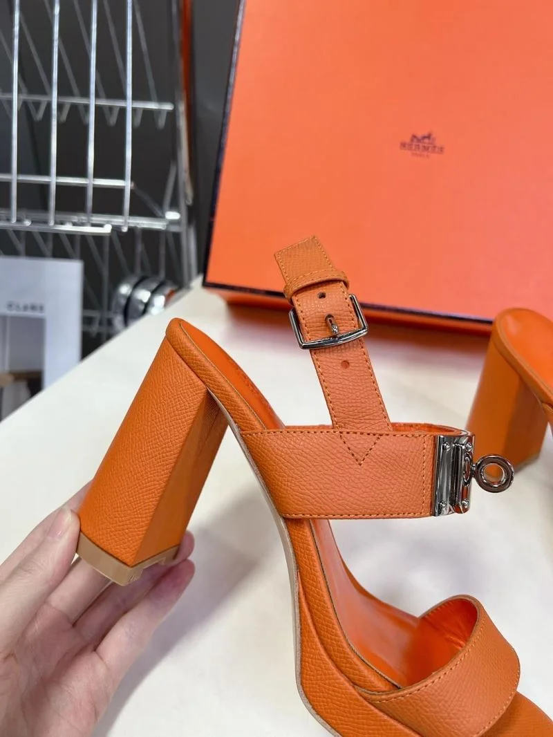 WellDesigned Hermes Sandals 26694