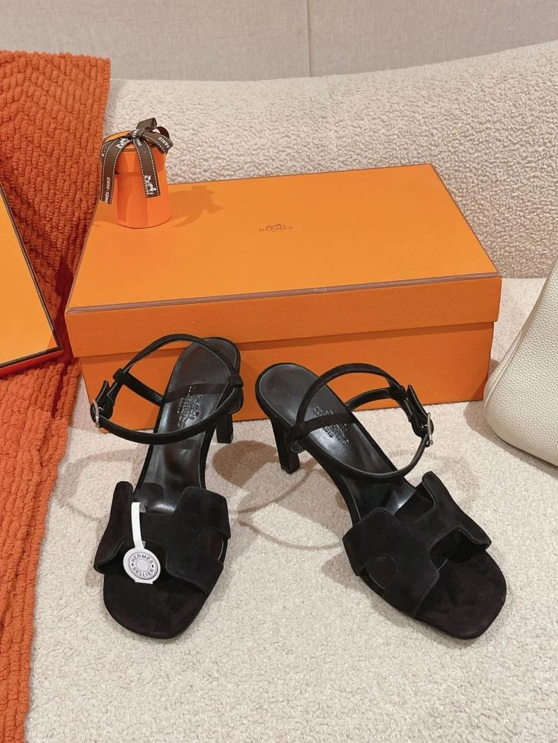 UrbanChic Hermes Sandals 27609