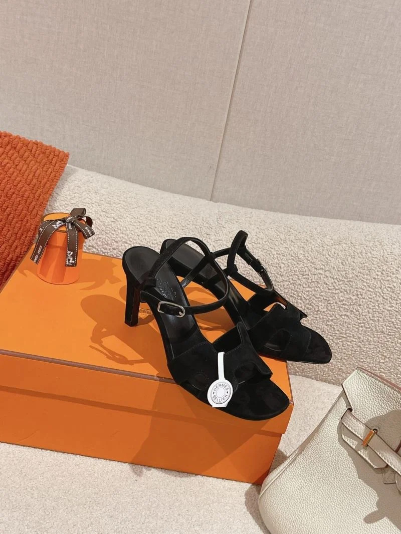 UrbanChic Hermes Sandals 27609