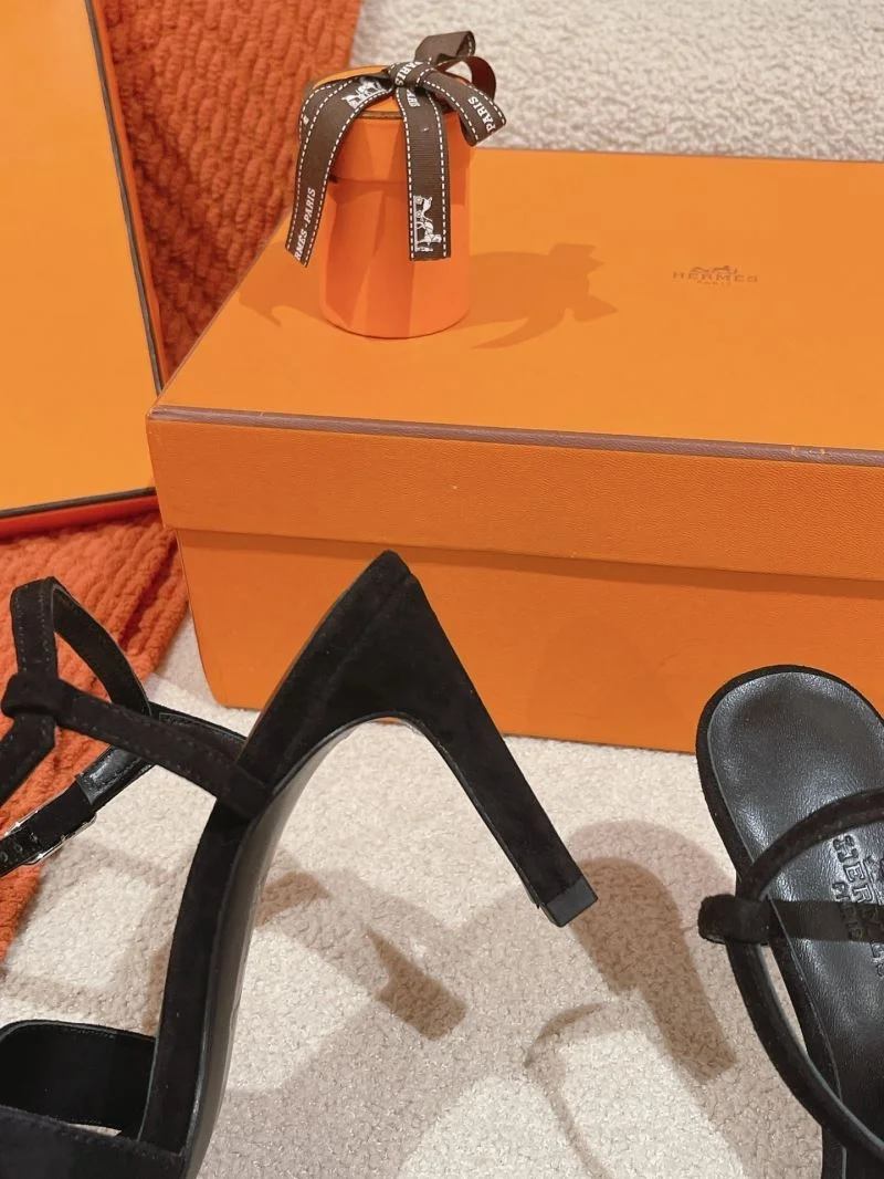 UrbanChic Hermes Sandals 27609