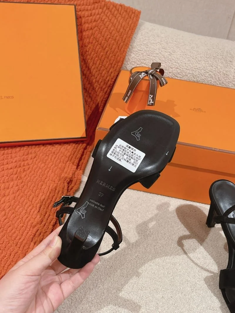 UrbanChic Hermes Sandals 27609