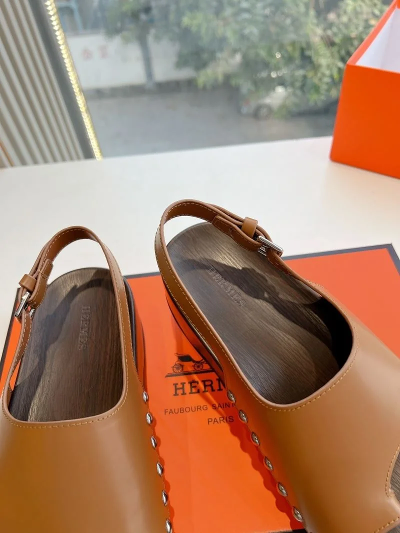 Hermes Sandals UrbanStyle 27001