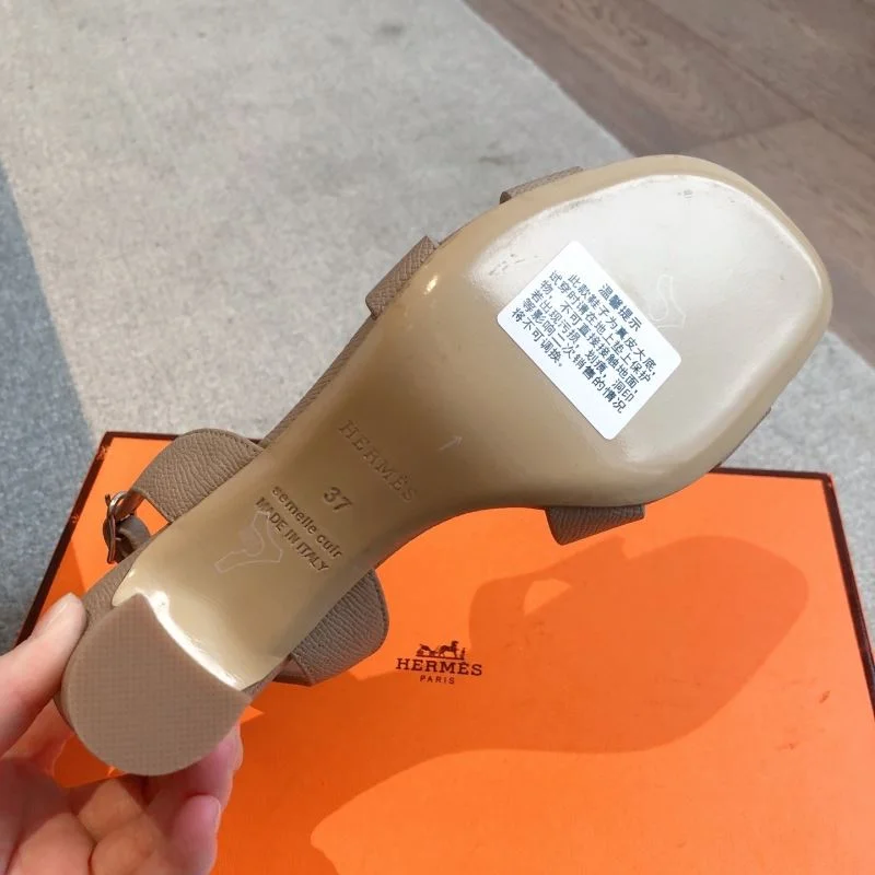 SmartChoice Hermes Sandals 26930