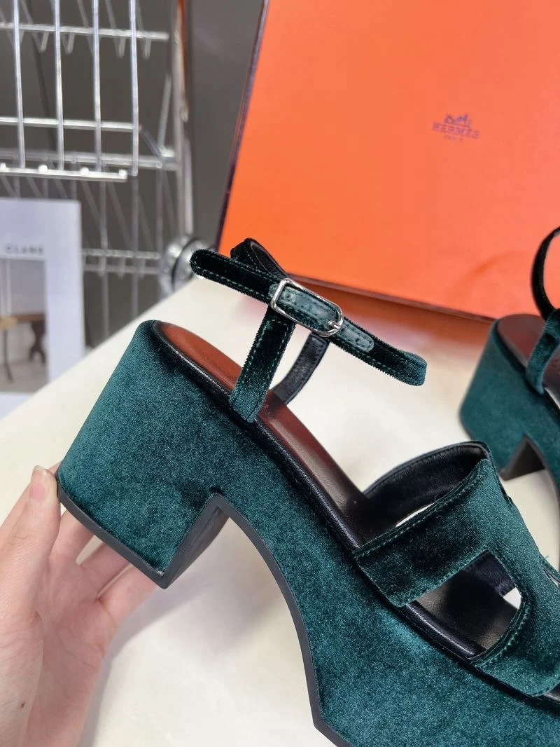 Vibrant Hermes Sandals 28476