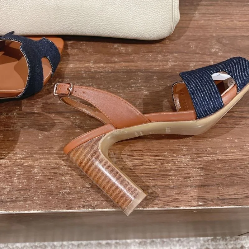 Lightweight Hermes Sandals 28474
